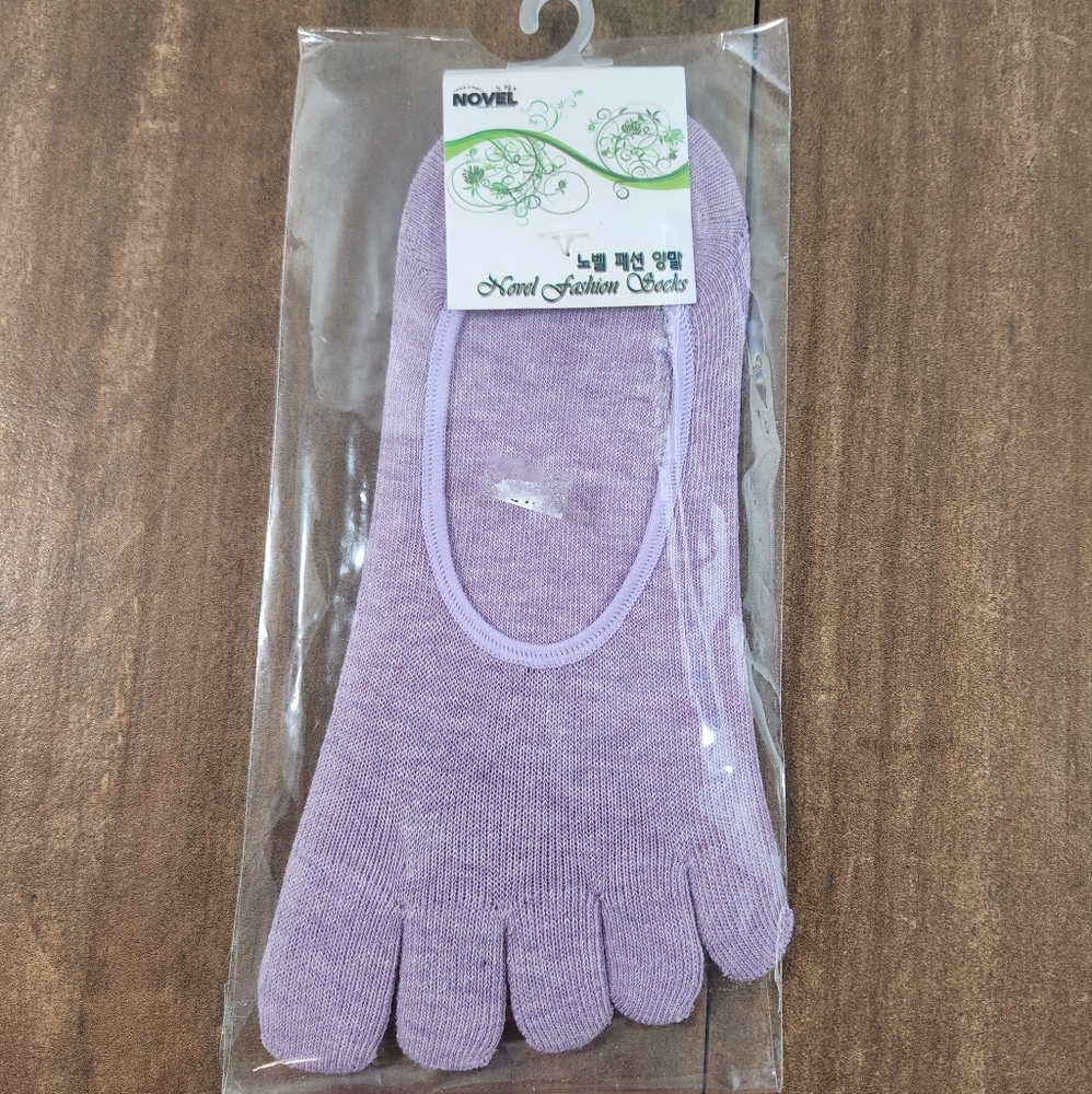 NWT Purple Novel Toe Socks